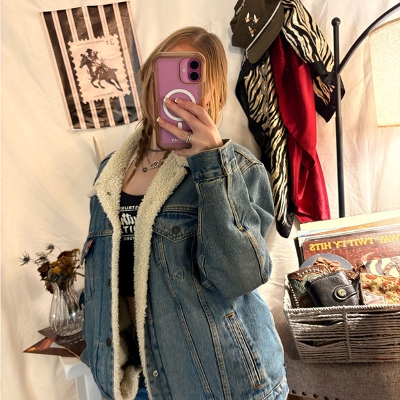 SOLD - Picture 2 of 7